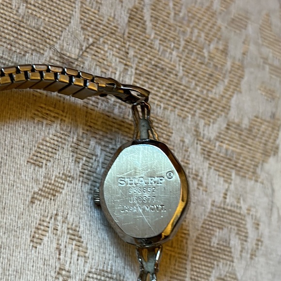 Set of women’s vintage watches, Sharp and Timex - Picture 7 of 14